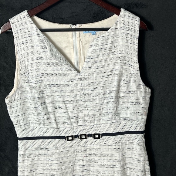 ANTONIO MELANI Cream Sheath Midi Dress V-Neck Sleeveless - Picture 2 of 7